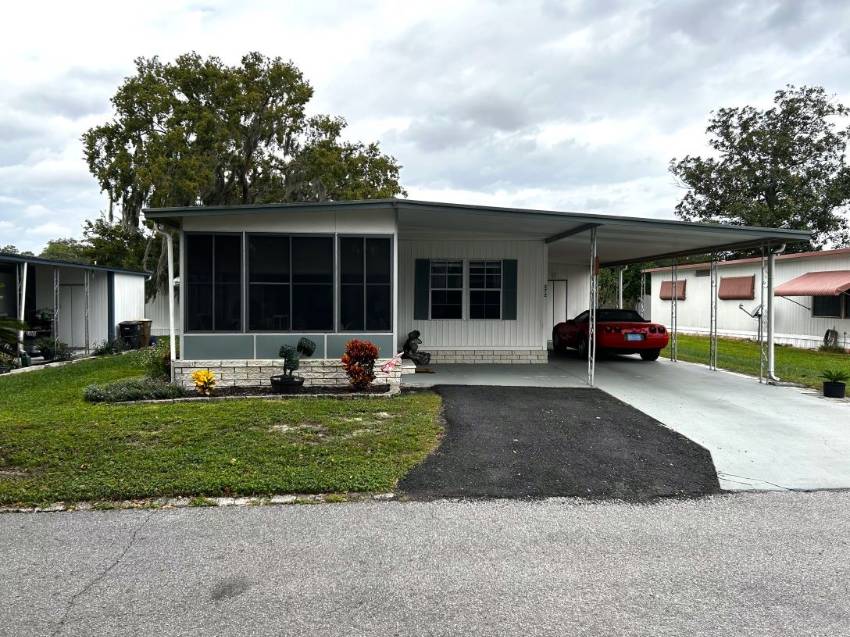 Ocala, FL Mobile Home for Sale located at 3150 Ne 36th Ave. The Villas At Spanish Oaks